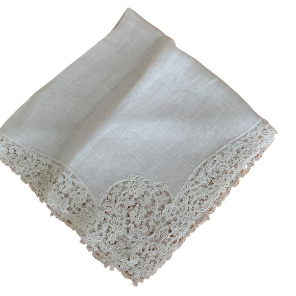 Vintage White Handkerchief Hankie w/Delicate Lace Border Victorian Pocket Scarf - Picture 3 of 5
